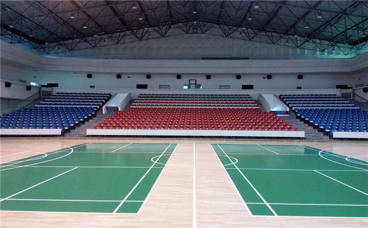 江蘇學(xué)校運動木地板施工團隊