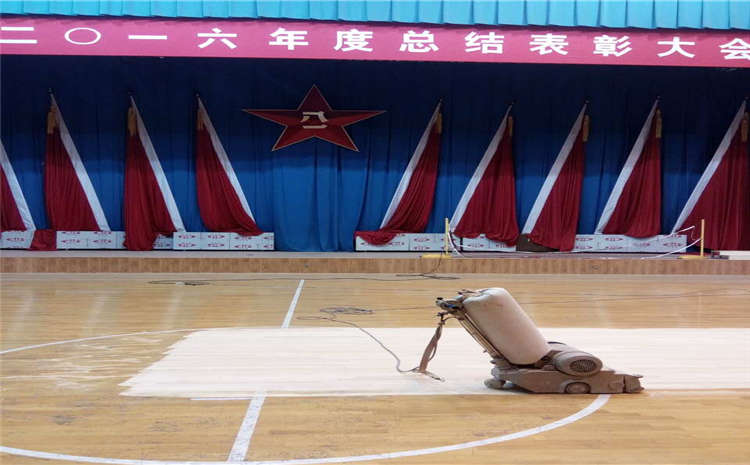 學(xué)校風(fēng)雨操場運(yùn)動地板市場價(jià)格表